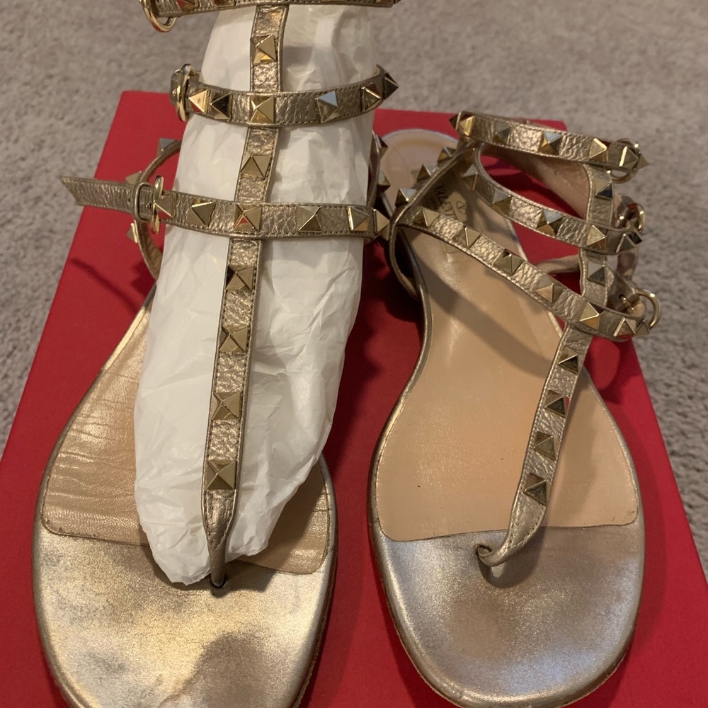 Valentino Garavani Rockstud Ankle Strap Gladiator